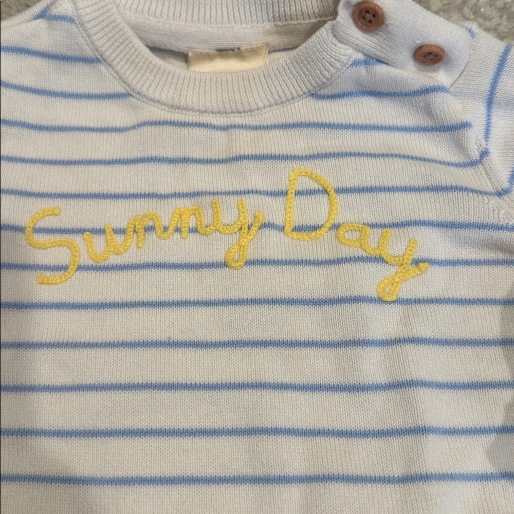 Cute sweater - Picture 2 of 3